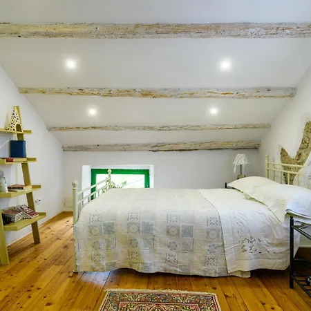Ladonja Casa de Férias