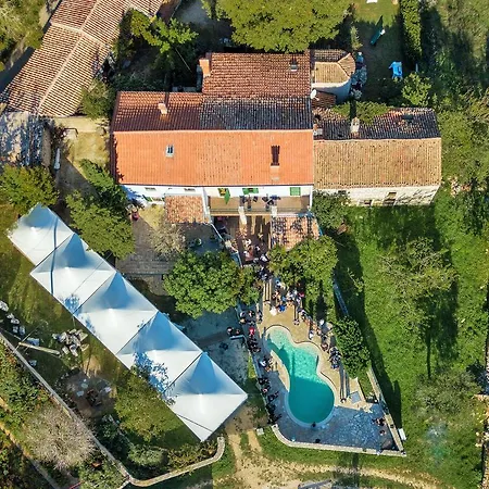 Ladonja Manjadvorci