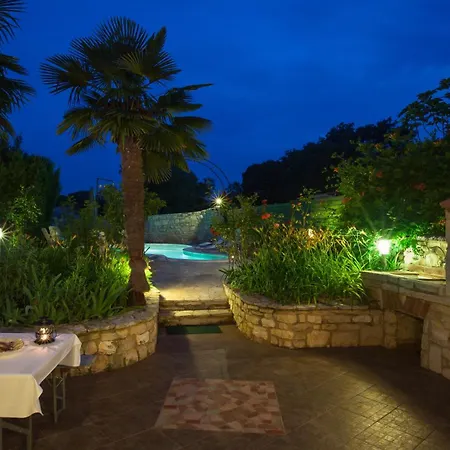 Ferienhaus Ladonja *