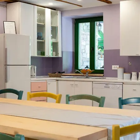Ferienhaus Ladonja Manjadvorci